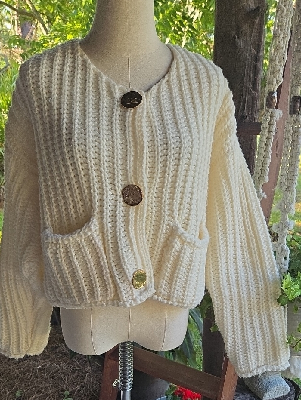Cream Chunky Knit Sweaters With Large Artsy Beveled Gold Buttons Size L